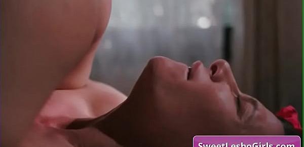 trendsSensual hot busty lesbo babes Ariel X, Jade Kush finger fuck and eat juicy pussy on the massage table